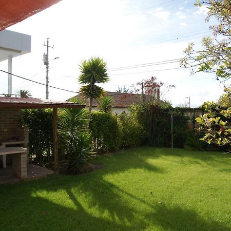 Hostal El Parque Tababela Rum bild